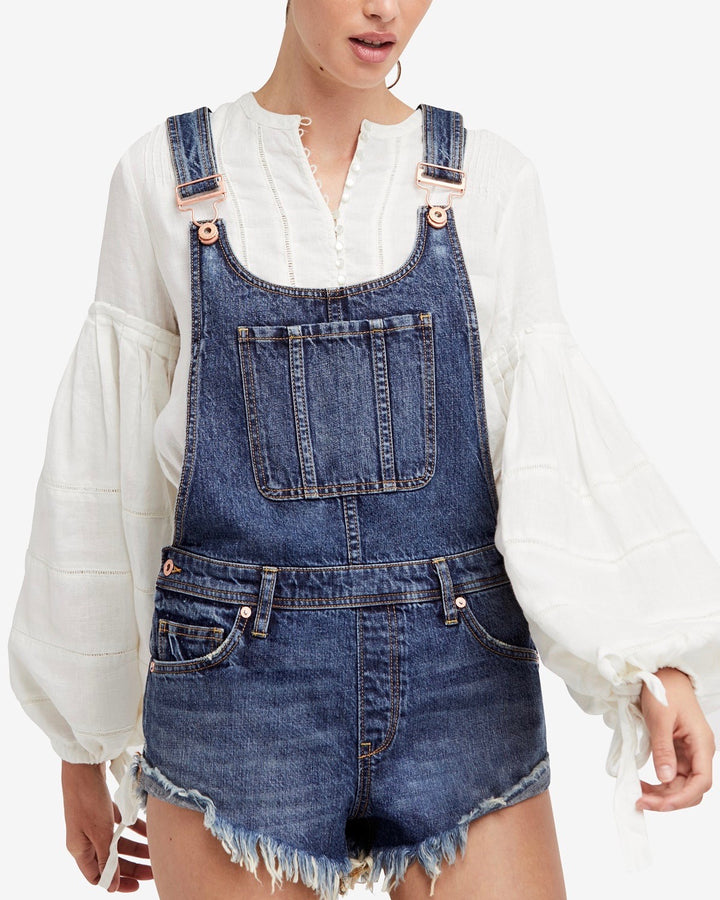 Free People - Summer Babe High Low Distressed Denim Short Overalls in Medium Wash Blue