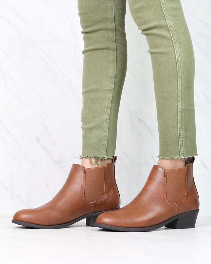 Ankle Chelsea Bootie in Tan