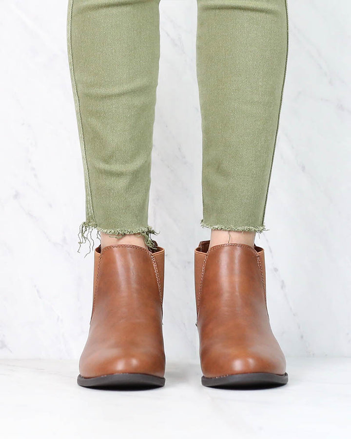 Ankle Chelsea Bootie in Tan