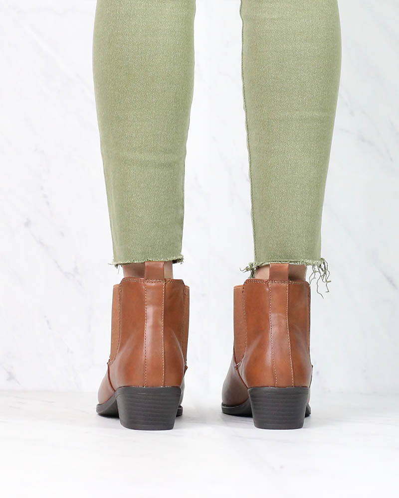 Ankle Chelsea Bootie in Tan