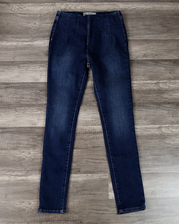 Free People - Ultra High Pull On High Waist Skinny Jeans in Blue