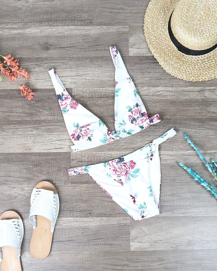 Final Sale - MINKPINK Swim - Pretty Petals High Apex Top & Tanga Bottoms Separates - White/Multi