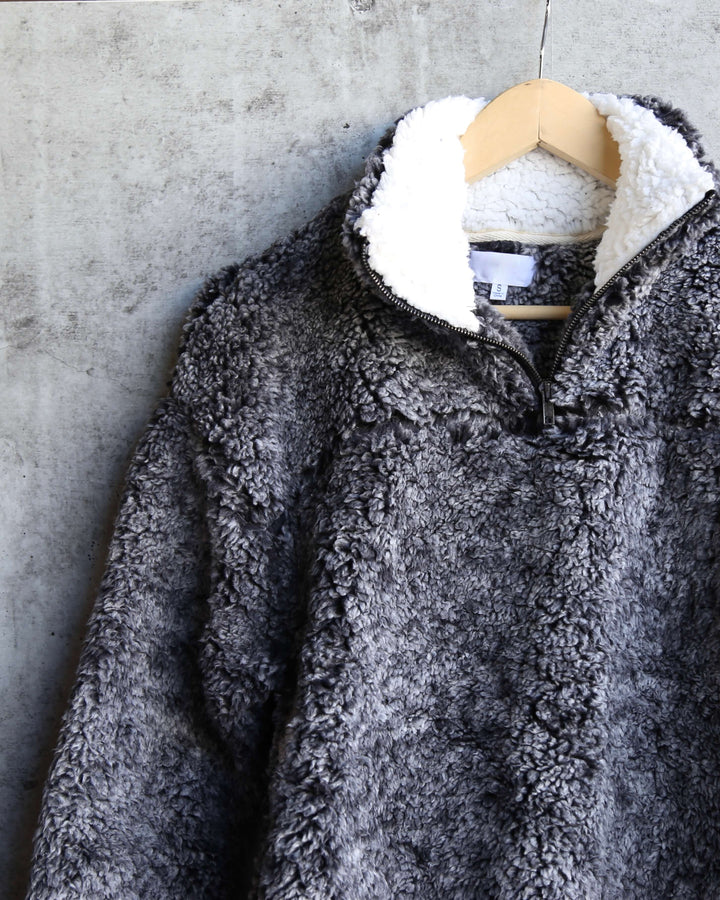 Final Sale - Two Tone Sherpa Half-Zip Pullover - Charcoal