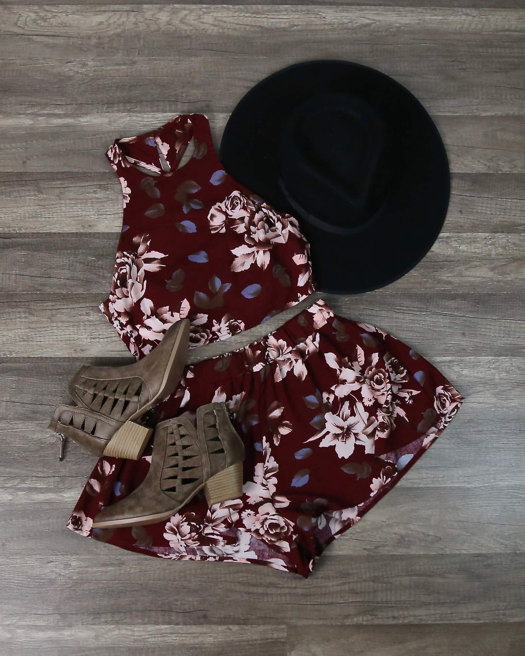 Reverse - Long Weekend Floral Print Halter Two Piece Set in Burgundy