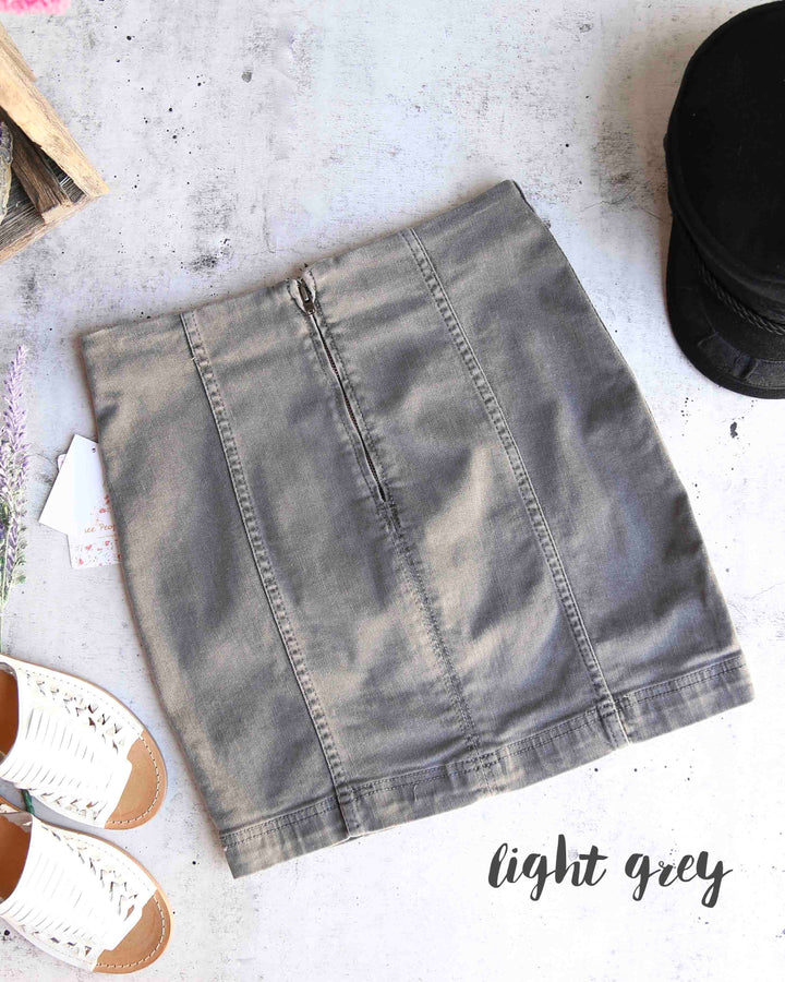 Free People - Modern Femme Novelty Mini Denim Skirt in Light Grey