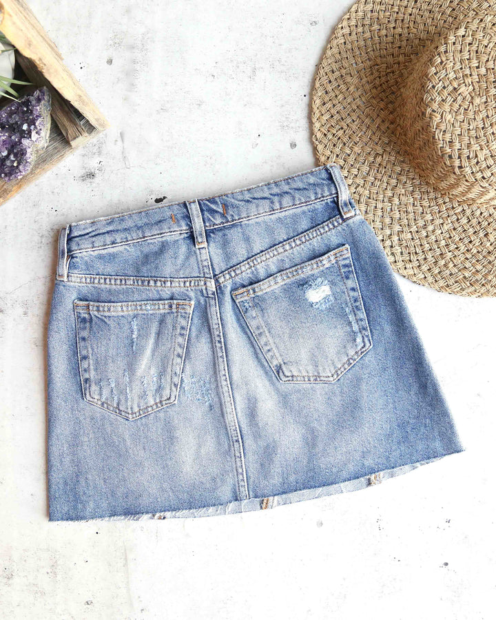 Free People - Distressed Raw Hem Denim A-Line Skirt in Indigo/Blue