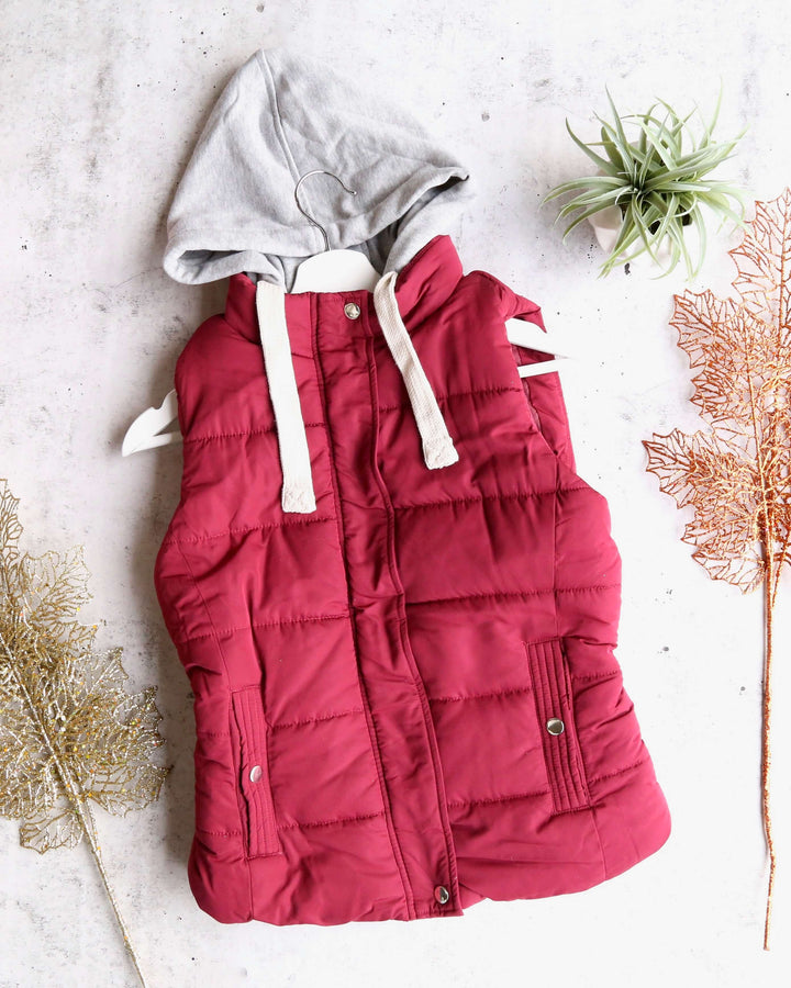 Red Winter Puffer Vest with Hood in Burgundy/Maroon