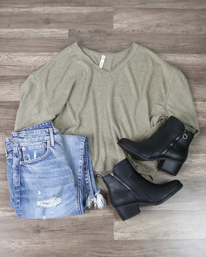 Layla Long Sleeve Knit Sweater in Olive