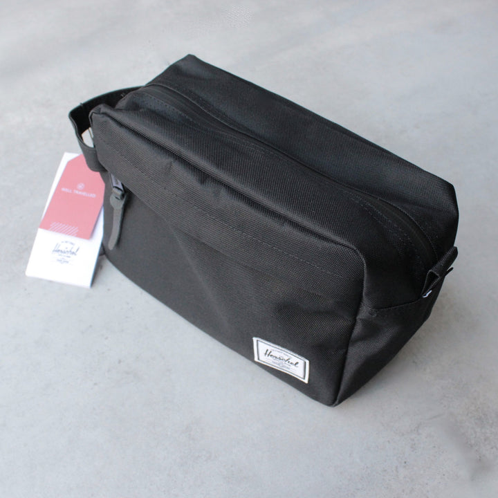 Herschel Supply - chapter travel kit - black - shophearts - 1