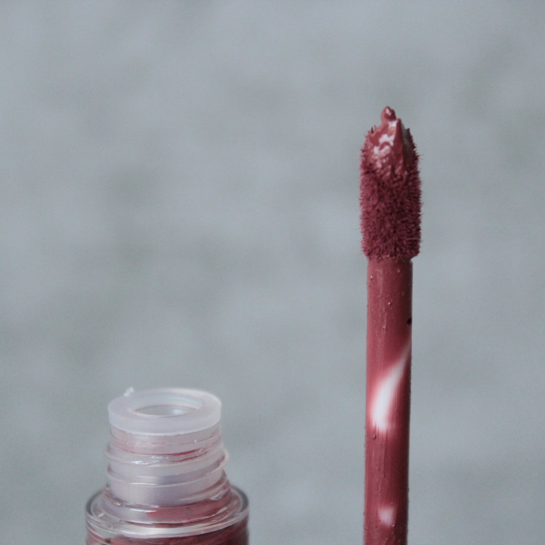 theBalm - Meet Matte Hughes Lip Color - Charming - shophearts - 4