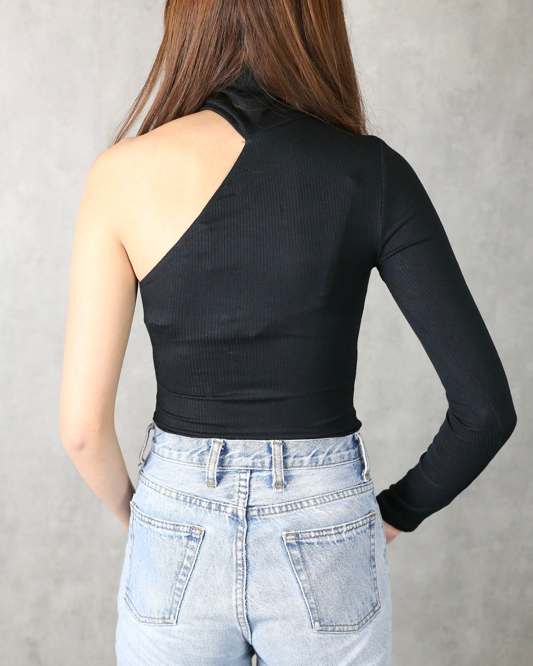 Oasis One Shoulder Turtleneck Ribbed Knit Top in Black