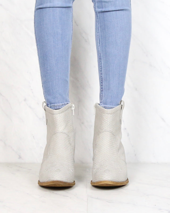 Dirty Laundry - Unite Snake Ankle Booties in Grey