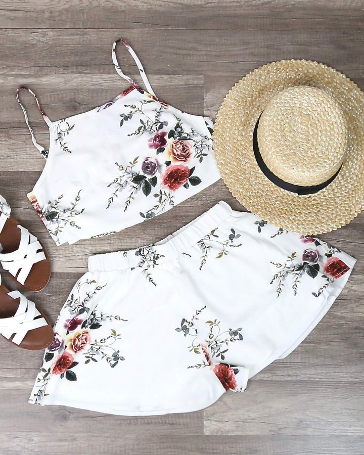 Reverse - Love Beast Set in White Floral