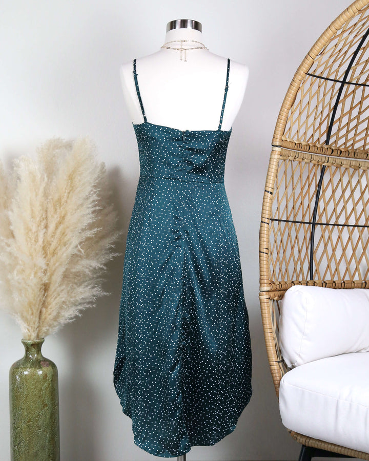 Stargazing Ruched Midi Dress in Emerald