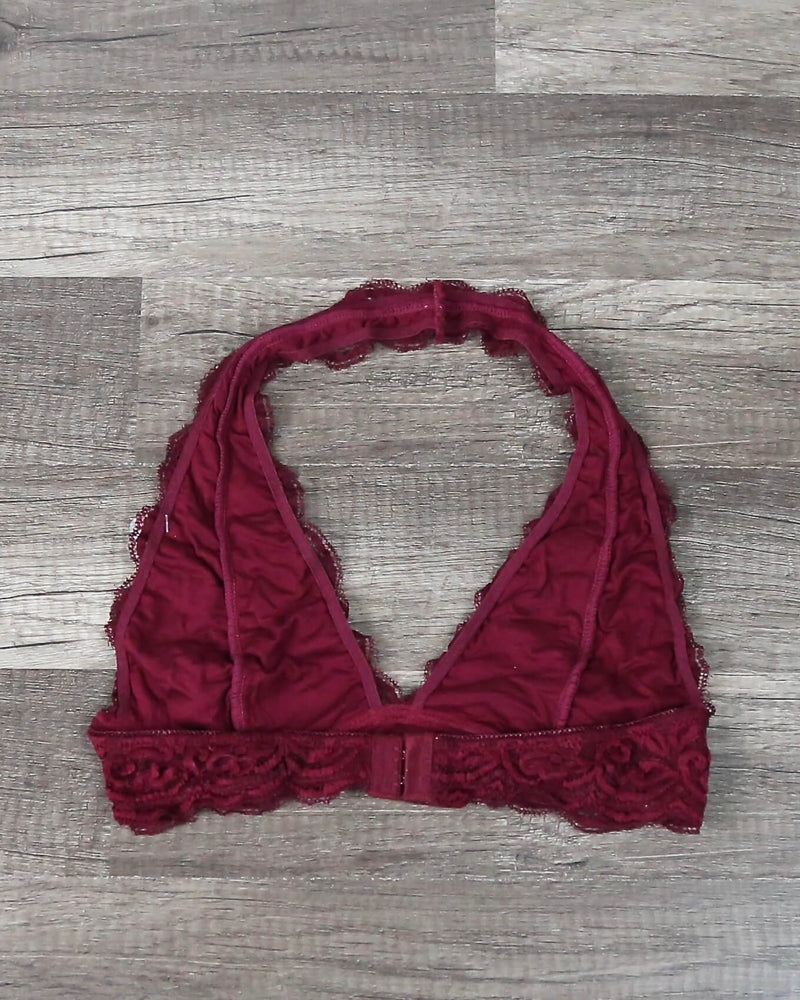 Halter Scalloped Lace 3-Strap Back Bralette in More Colors – Shop Hearts