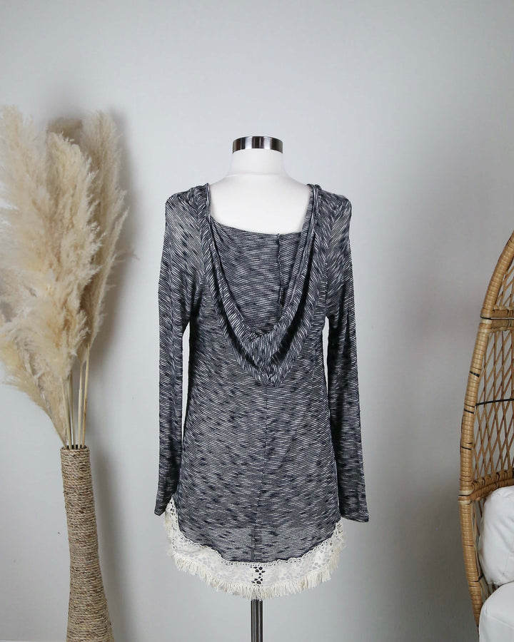 Two Tone Lightweight Boho Pull Over Sweater Tunic Hoodie with Lace Hem in Grey